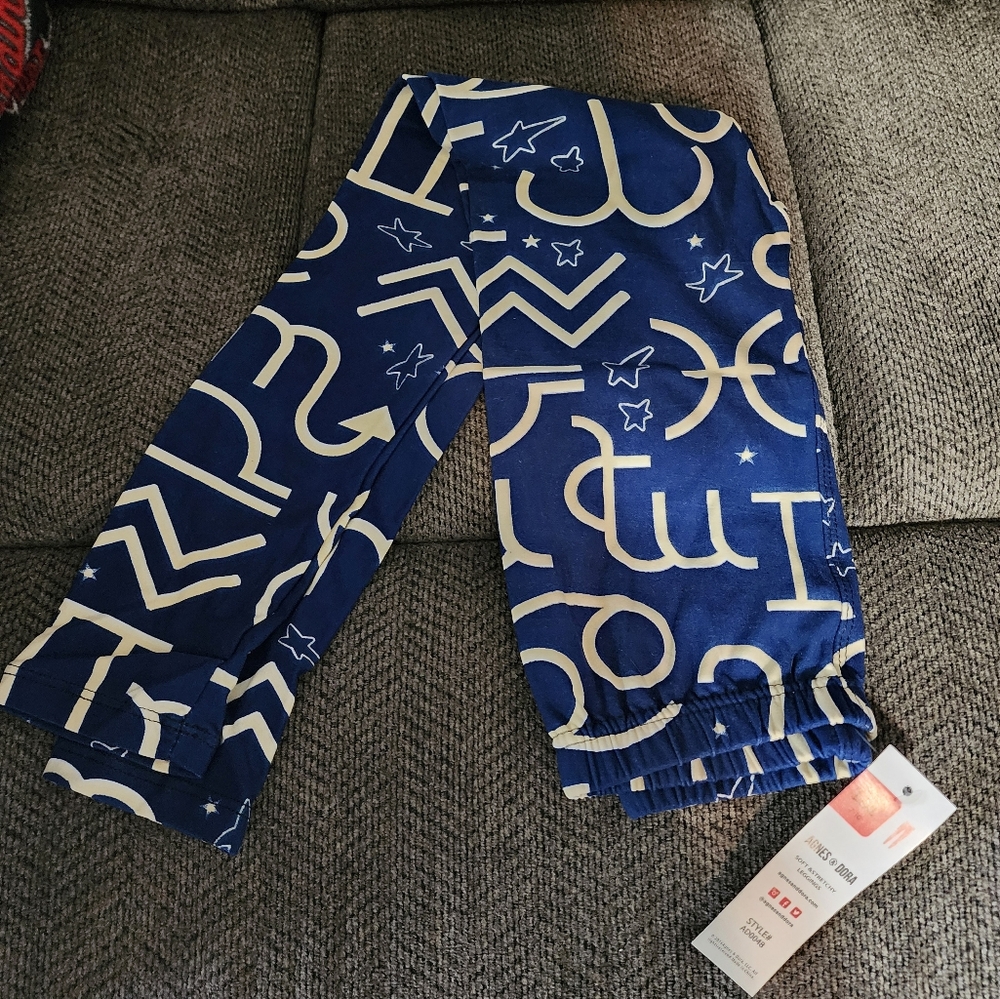 NWT Agnes & Dora Kid's Leggings in Zodiac Print